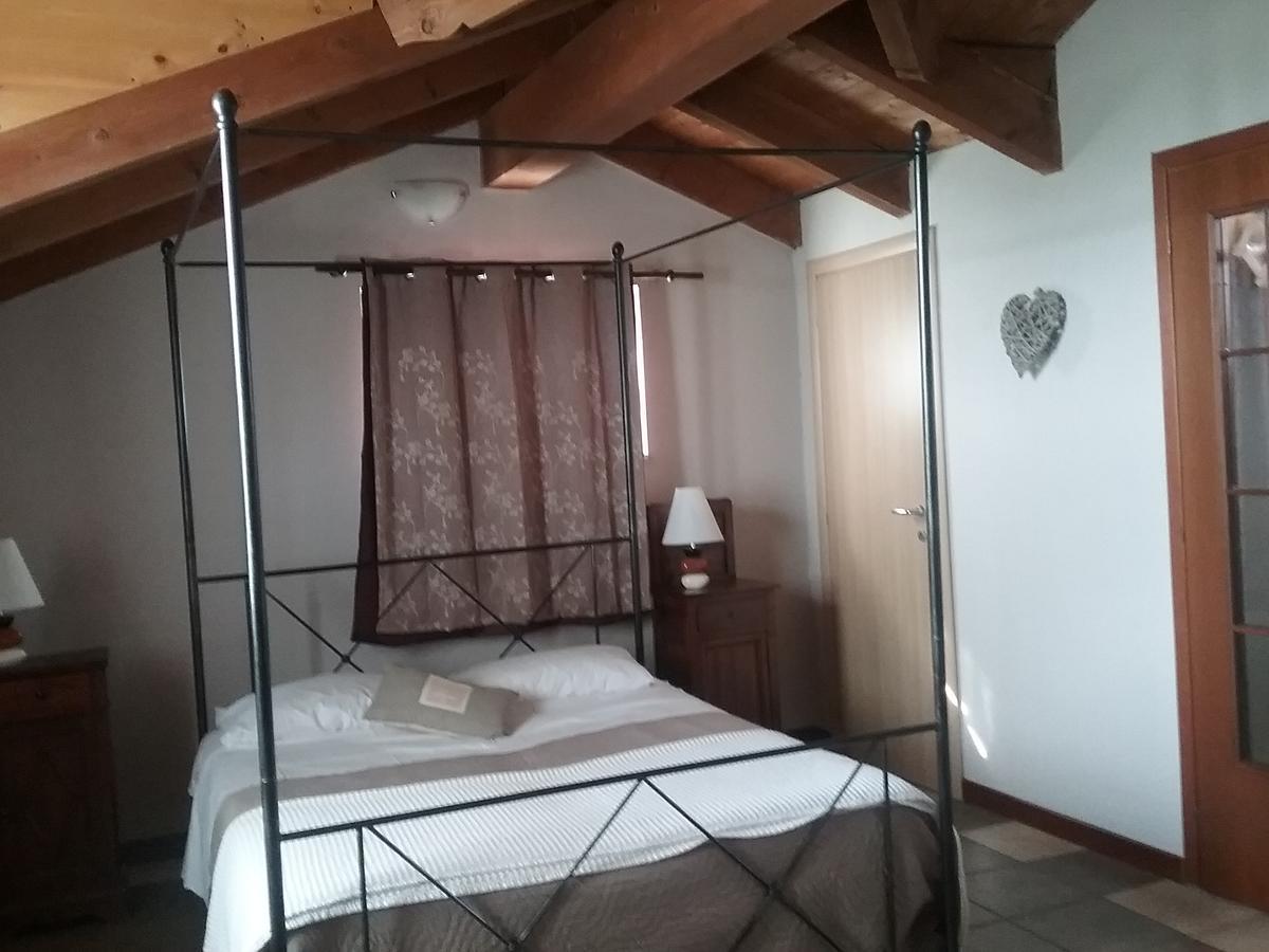 Bed and Breakfast La Terrazza Del Barbaresco Neviglie Exterior foto